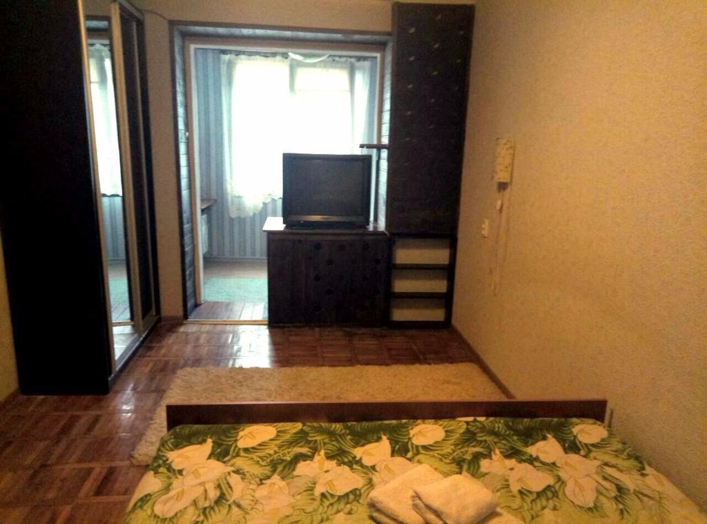 Gil Apartment 2К Квартира Центр Пл Петефи 9A Uschhorod Exterior foto