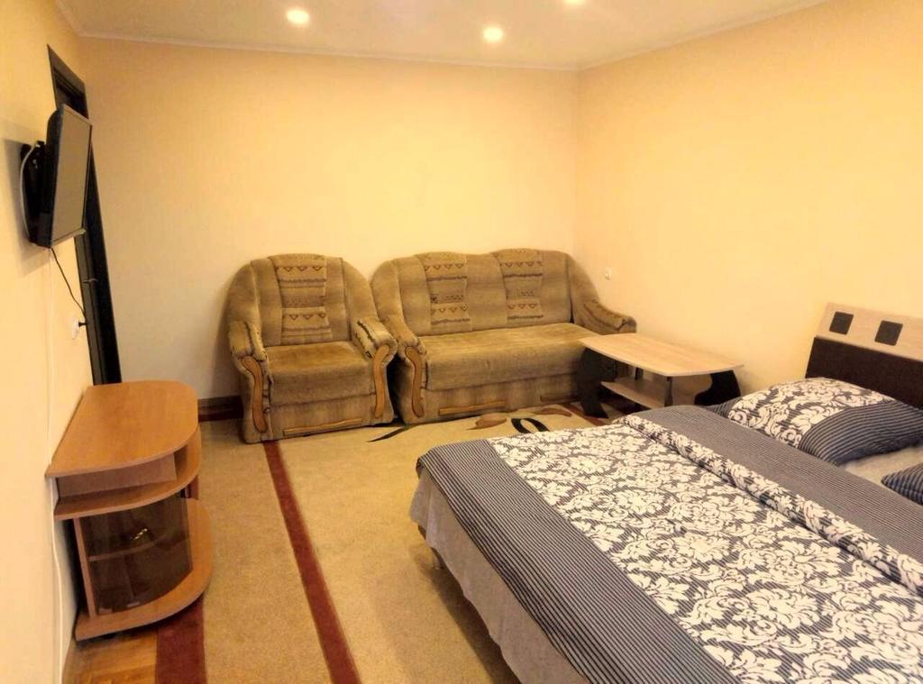 Gil Apartment 2К Квартира Центр Пл Петефи 9A Uschhorod Exterior foto